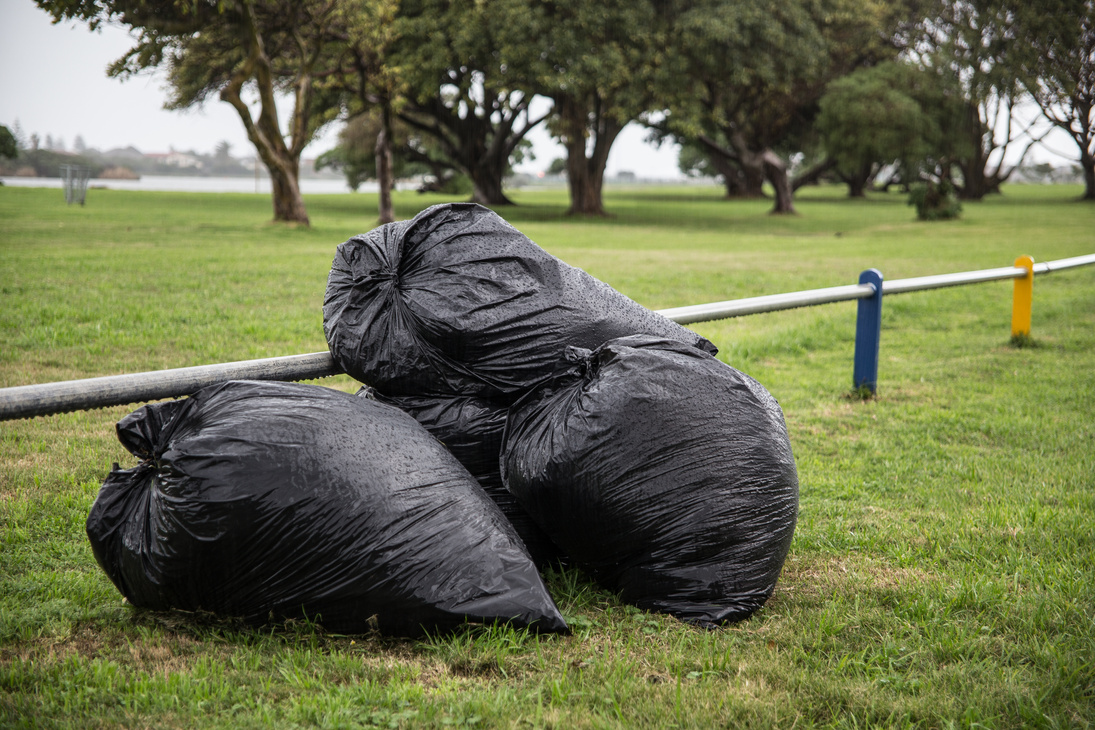 Black Trash Refuse Bags